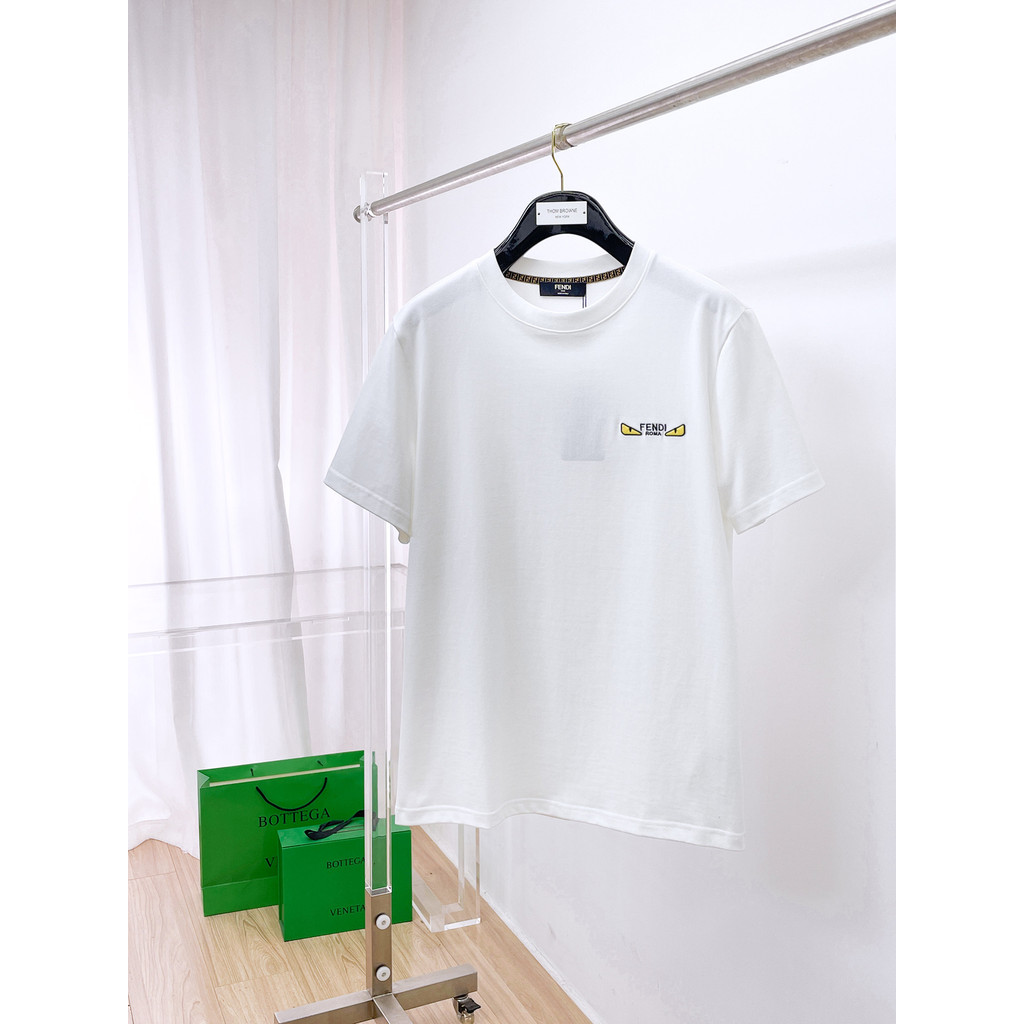 FENDI / FENDI 2026 Đầu Xuân Phong Cách Mới Áo Thun Ngắn Tay Nam Nữ Phong Cách Cặp Đôi Slim-fit Ôm Hơ