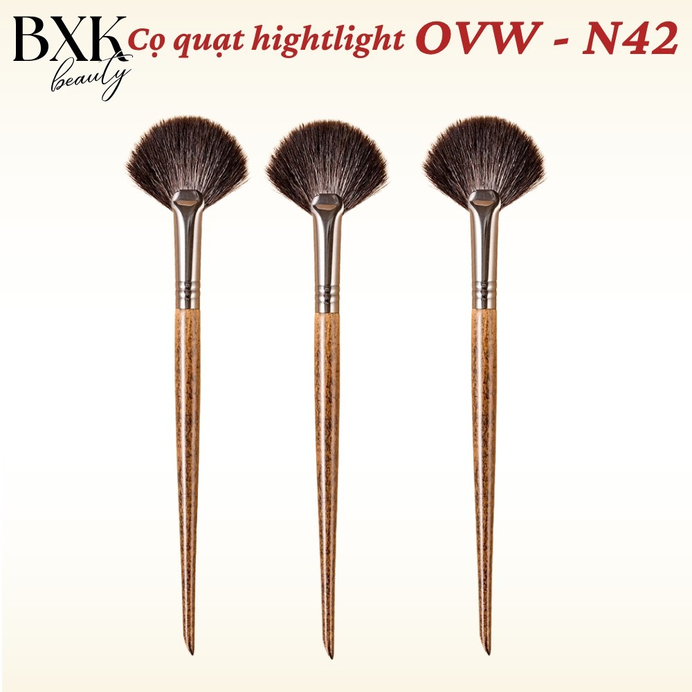 [ OVW - N42] Cọ Dẻ Quạt OVW N42 Tán Phấn Bắt Sáng Highlight Tán Phấn Má Hồng Hình Cánh Quạt Lông Tự 