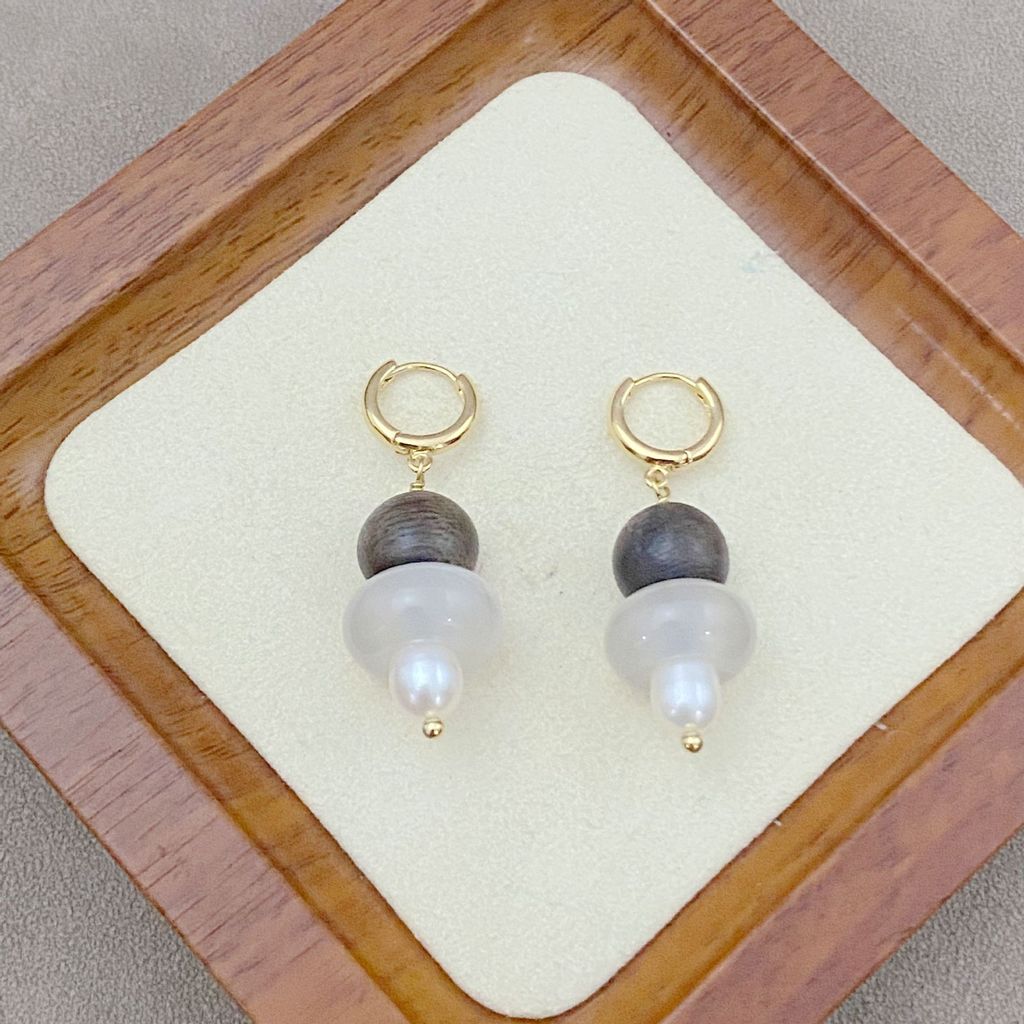 Chinese-style retro fashion simple commuter cool design beaded metal earrings