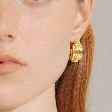 Seed texture earrings, simple and versatile geometric studs, fashionable and elegant ear accessories