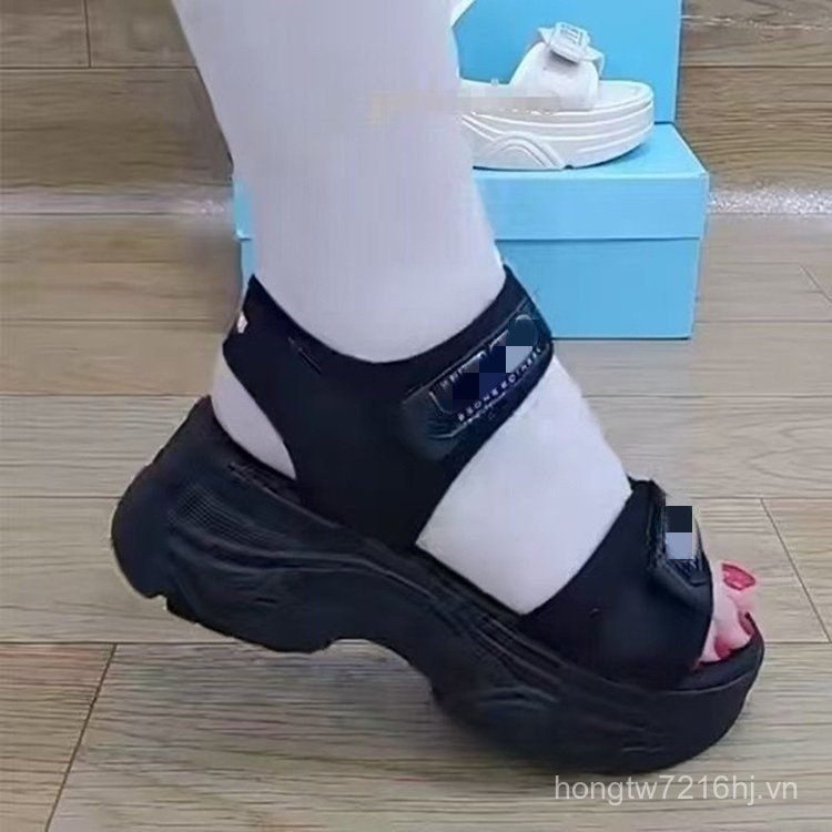 Women's new lightweight summer sports wedge beach sandals, magic casual loose sandals2026Thick soft 