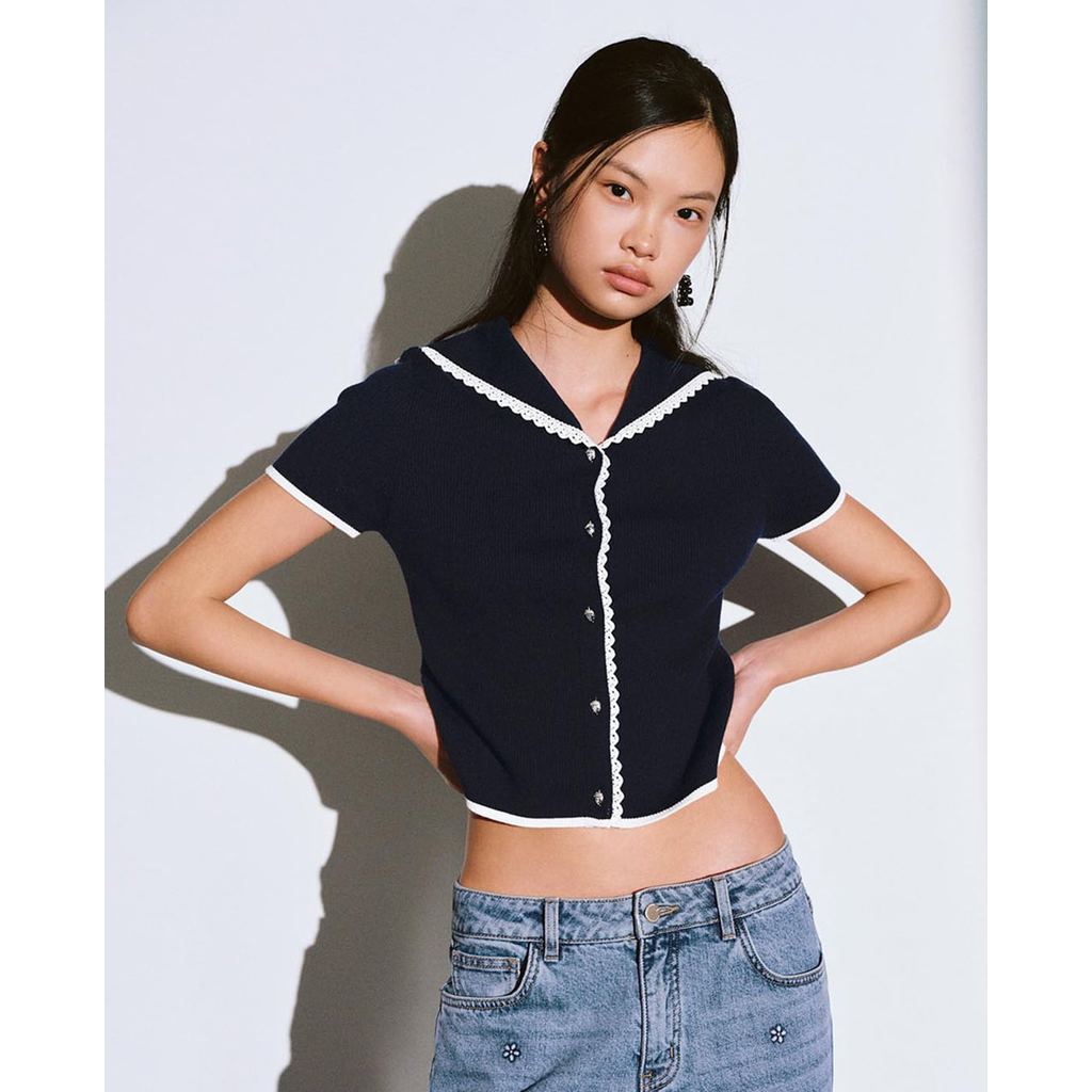 URBAN REVIVO - Áo dệt kim nữ tay ngắn cổ bẻ viền ren_UYY960056-L8A