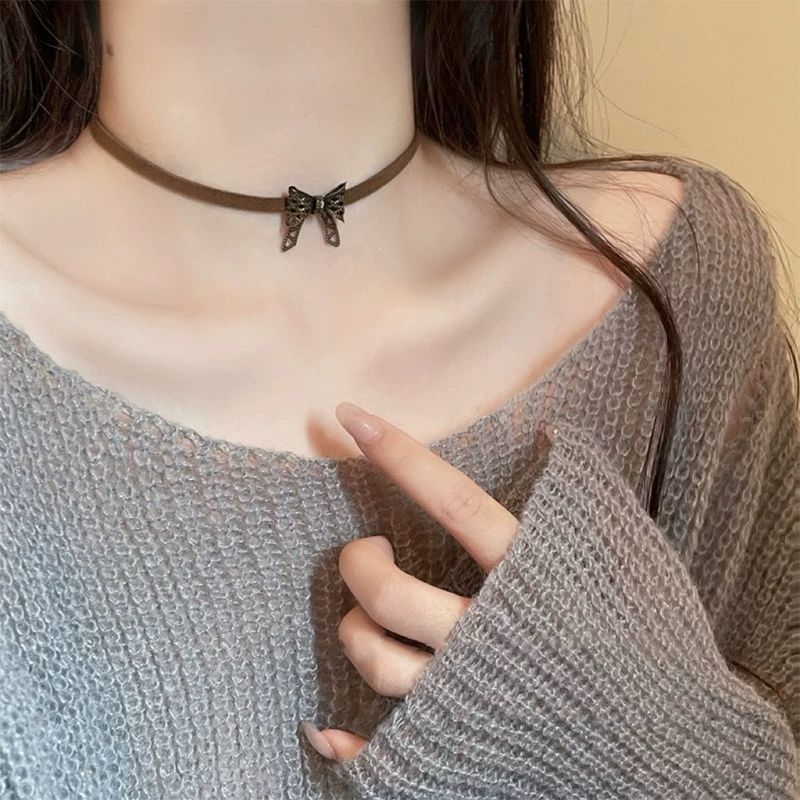Maillard bow collar temperament retro niche design sense pendant personality sweet and cool versatil