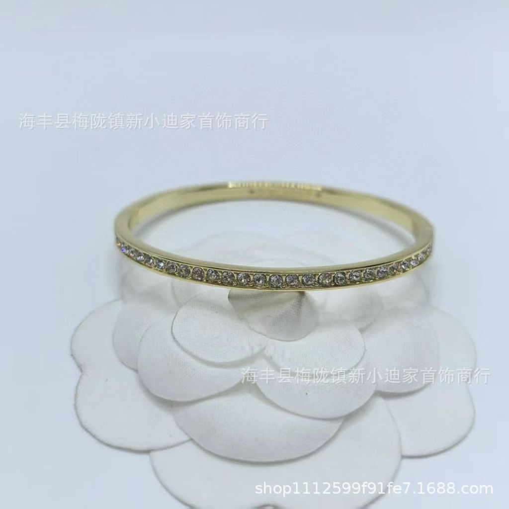 GVC Light Luxury Mobius V Single Row Full Diamond Simple Fashion Design Light Luxury Bracelet