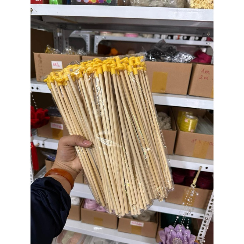 Set 50 cán tre làm lồng đèn Trung Thu dài 27cm, 50 que nhựa làm cán đèn dài 24cm