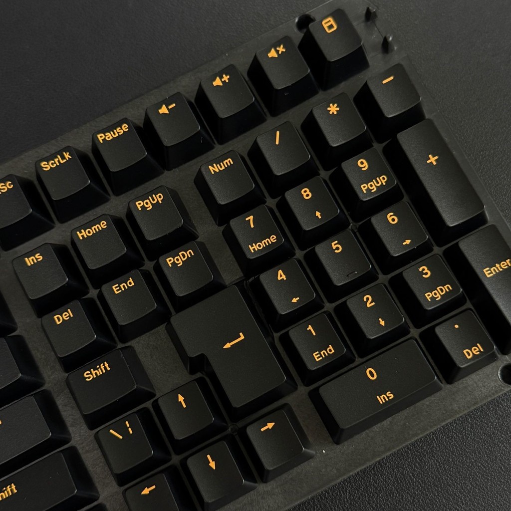 Bàn phím cơ màu vàng đen Keycap Chất liệu PBT Chiều cao Opaque 112 chiếc 61 / 87 / 104 / 108 Bàn phí