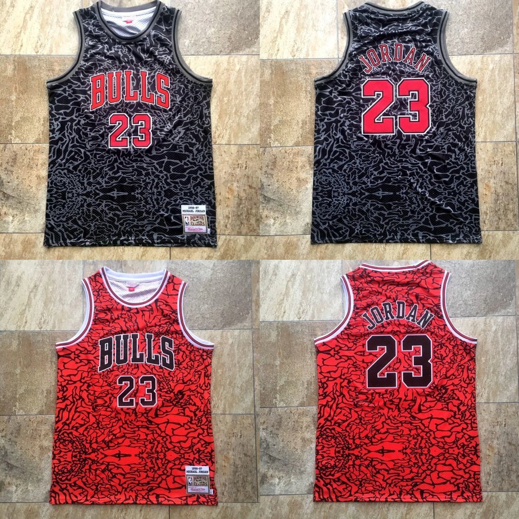 [Thêu mật độ đầy đủ AU] Mitchell & Ness Bull No. Áo thêu mật độ đen 23 Jordan Split Red