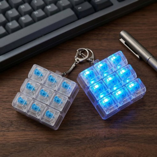 Broki LED Keycap Keyring 9-Pocket, 1 Pack, Transparent