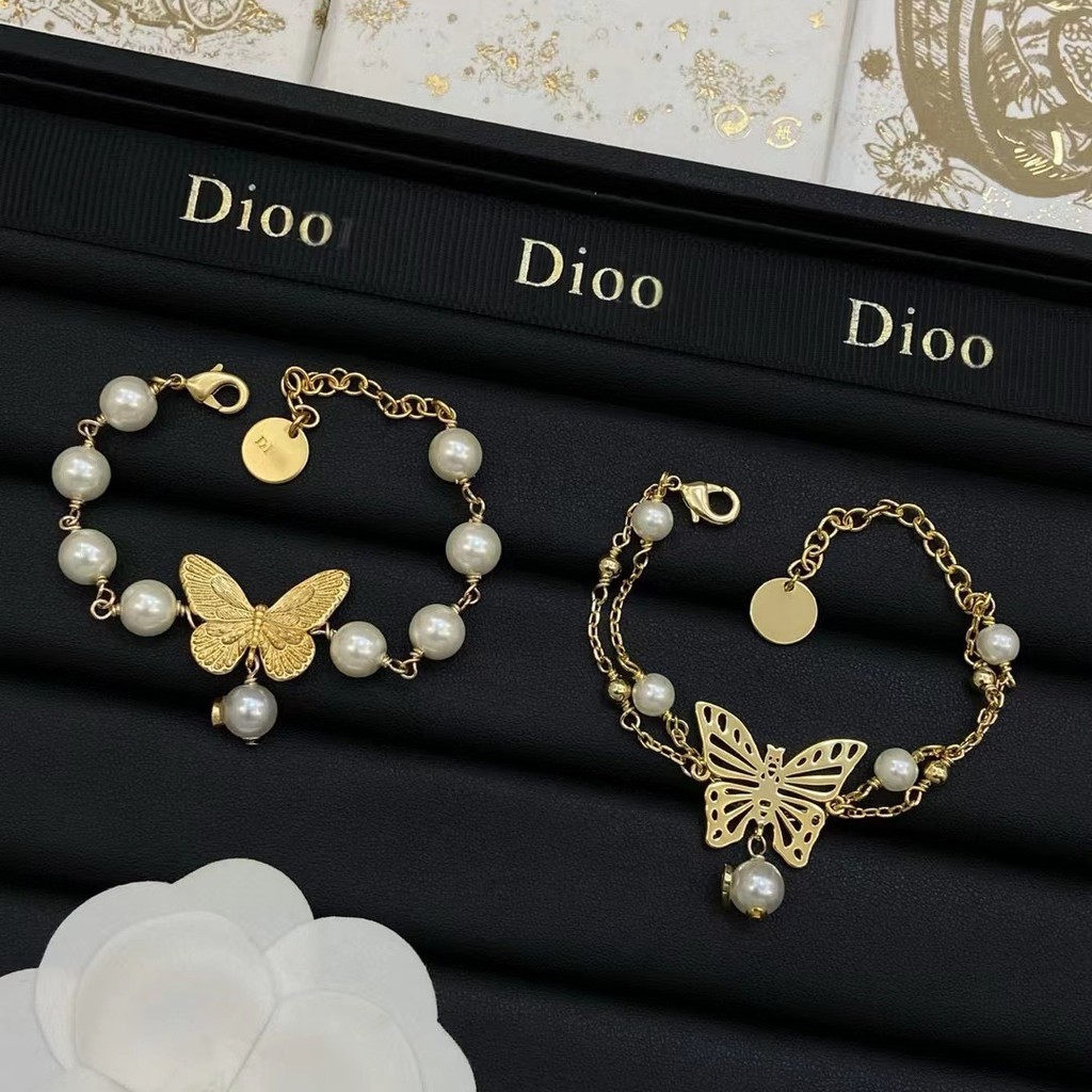 New letter bracelet, classic butterfly, vintage fashion, elegant and versatile pearl jewelry