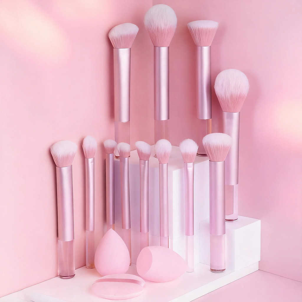 Preferred in-stock items#7Set12This makeup brush set includes a blush brush, a loose powder brush, a