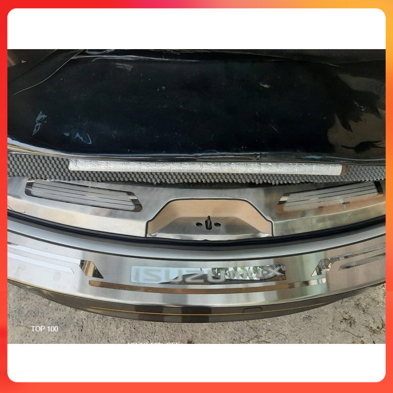 ☘️MUX☘️ốp cốp chống trày dành cho xe ISUZU MUX  2013,2014,2015,2015,2016,2017,2018,2019 chất liệu in
