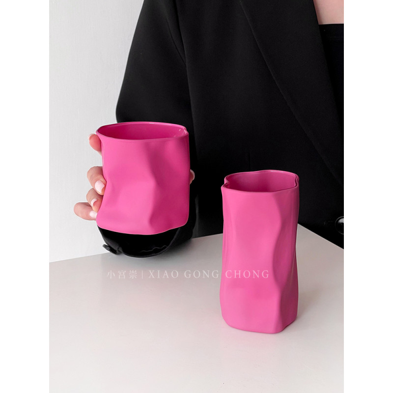 Niche Rose Irregular Red Twist Cup Girl Heart Water Cup Cà phê