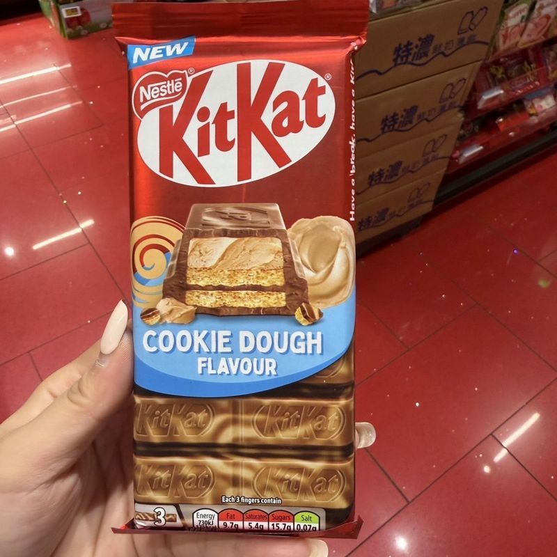 Hồng Kông Daigou Nhập Khẩu Kitkat Nestle kitkat Cookie Chocolate Wafer 99g5 / 1 / 15