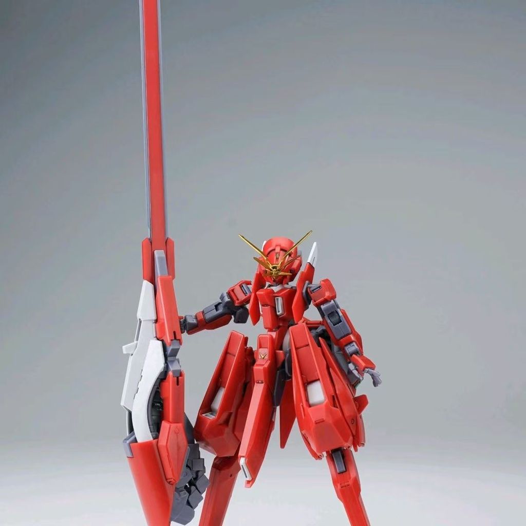 HG 1 / 144 002 Red TR6 Woodwater Bao gồm mô hình lắp ráp Gundam thân chính