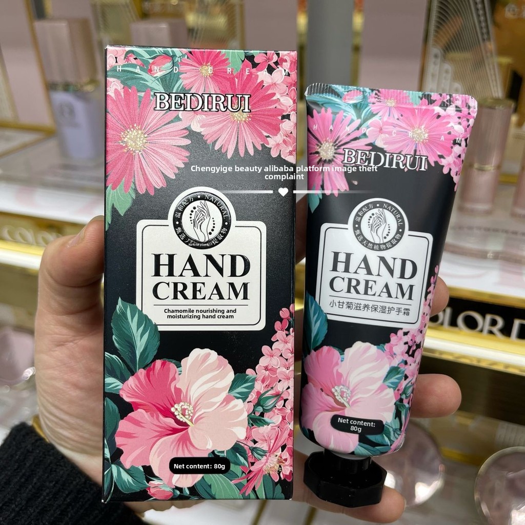 Kem dưỡng ẩm tay Berdirui Chamomile Rose Lily Floral Refreshing