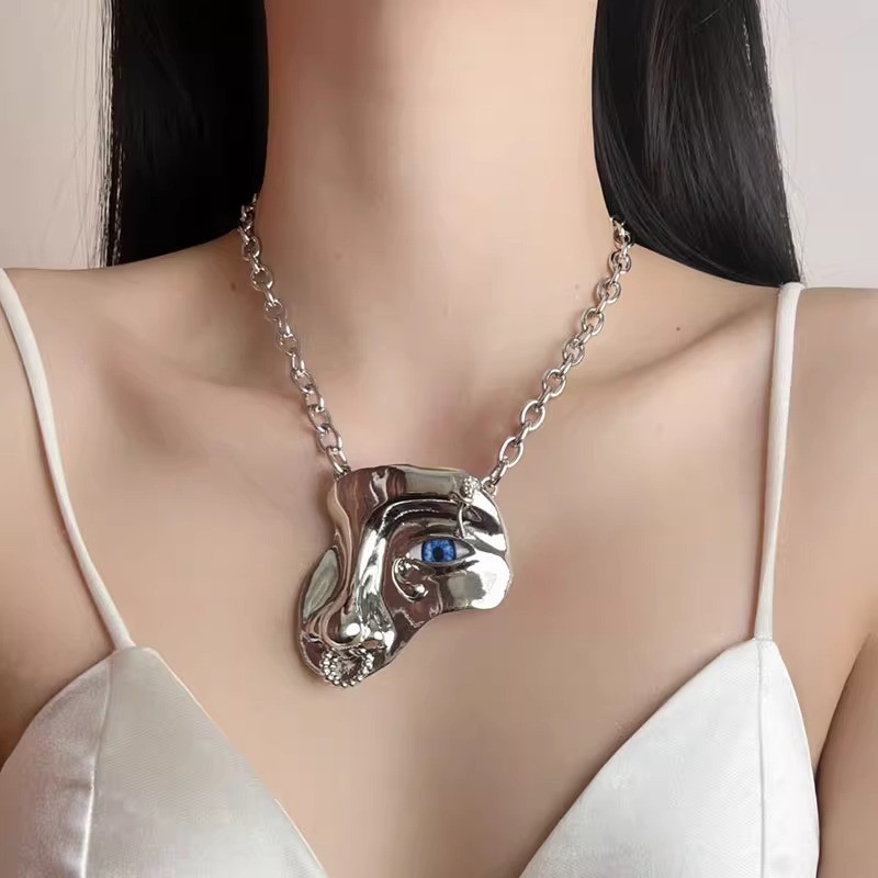 Half-face mask pendant Cuban necklace retro personalized collarbone chain for women