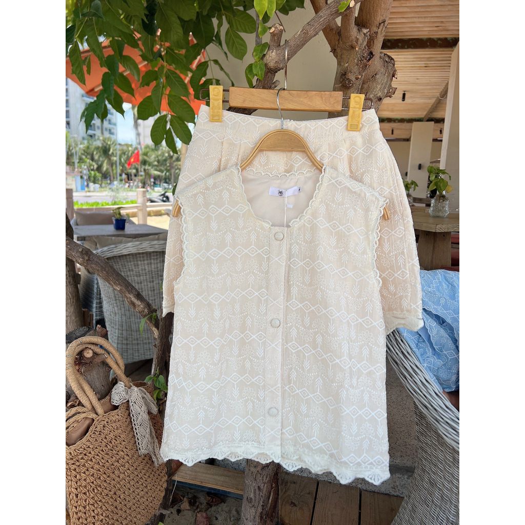 Set Bộ Nữ Áo Hoa Thêu Họa Tiết Boho Mix Quần Short Đùi Ren Viền Sóng S135 | BigBuy360 - bigbuy360.vn