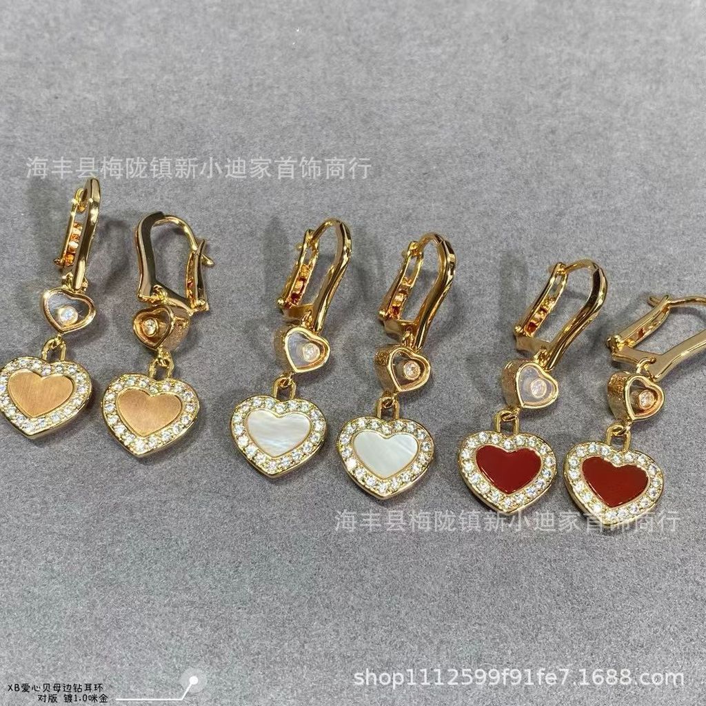 V Gold heart-shaped earrings with white mother-of-pearl, my love is hidden in my heart, love-themed 