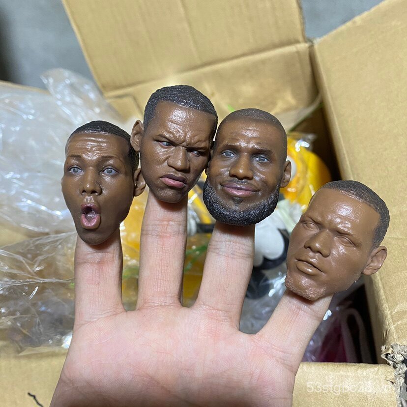 Hàng Chính Hãng Số Lượng Lớn 1 / 6 Người Lính Đầu Khắc Bóng Ngôi Sao Thanh Niên LeBrown James Lakers