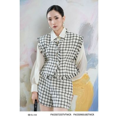 Sơ mi tơ óng trắng xếp nhún vai thiết kế Elise FW2509075TLORWH