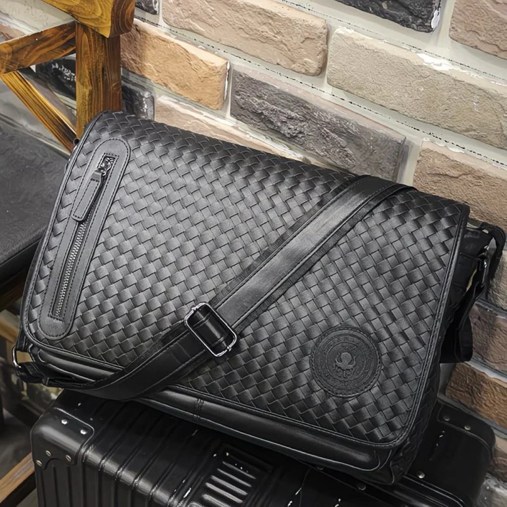 New Korean-style men's messenger bag, casual crossbody bag, fashionable shoulder bag, large-capacity