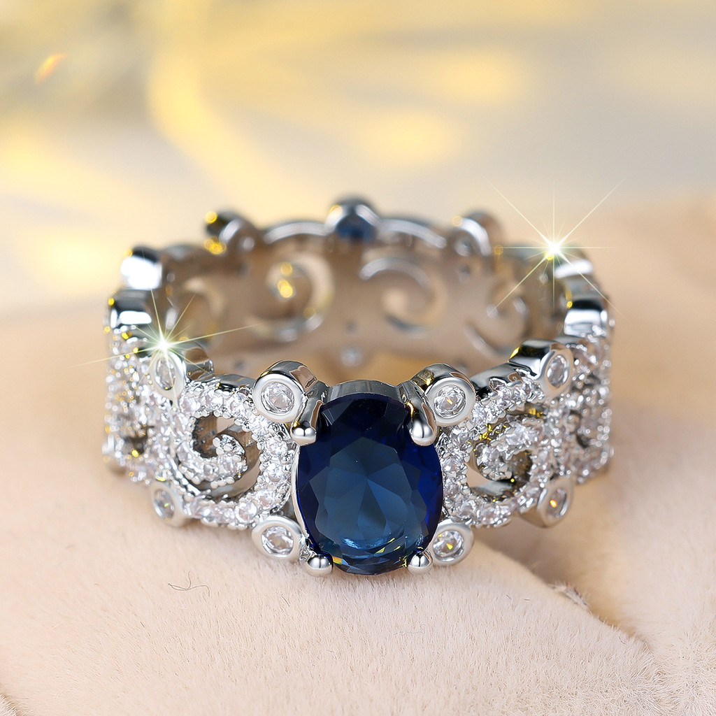【Ready Stock】 Fashion High-Grade Egg-Shaped Blue Treasure Diamond Hollow Pattern Micro-Inlaid White 