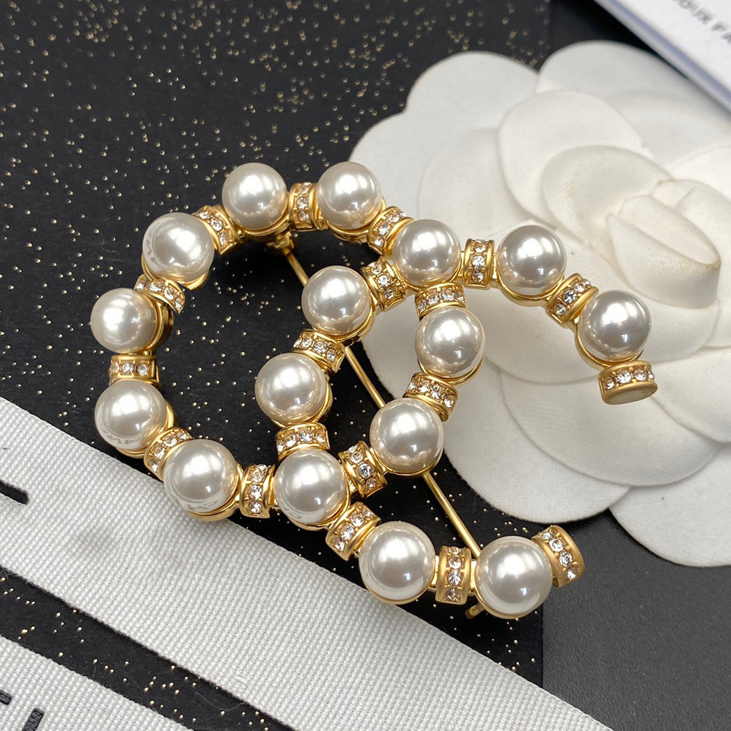 Pearl and diamond brooch, vintage versatile brooch, elegant lady's pin
