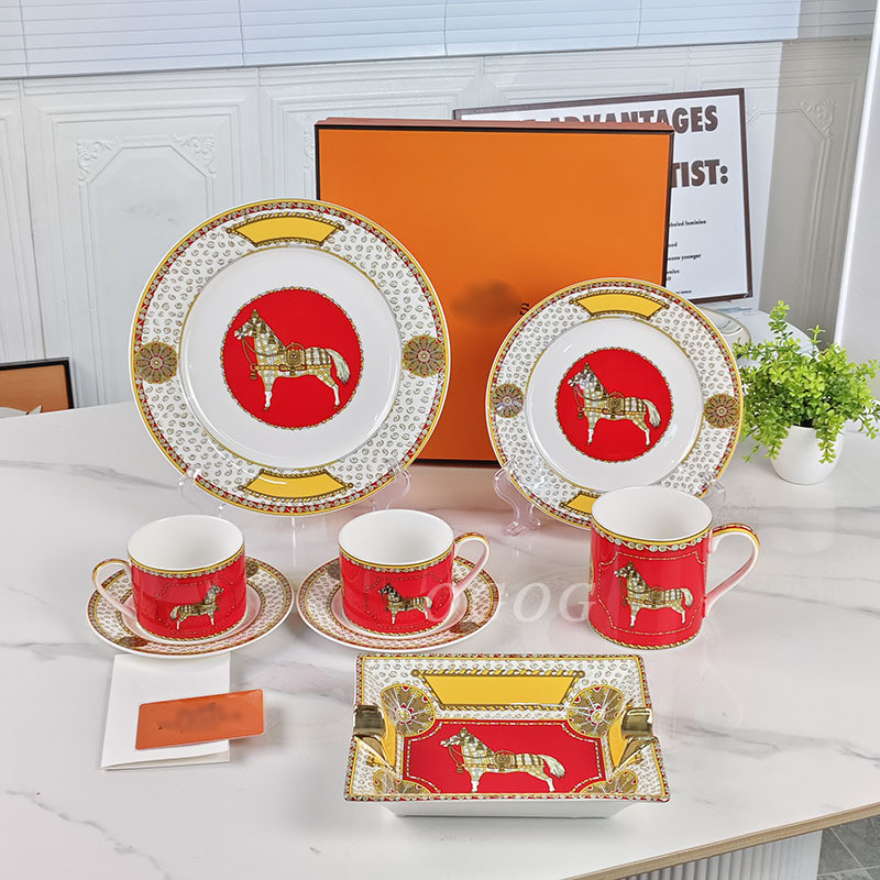 Red war horse bone china tableware ceramic cup, western-style dinner plate, vintage tea cup, coffee 