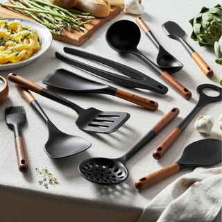 Staub - Xẻng silicon màu đen - 31cm