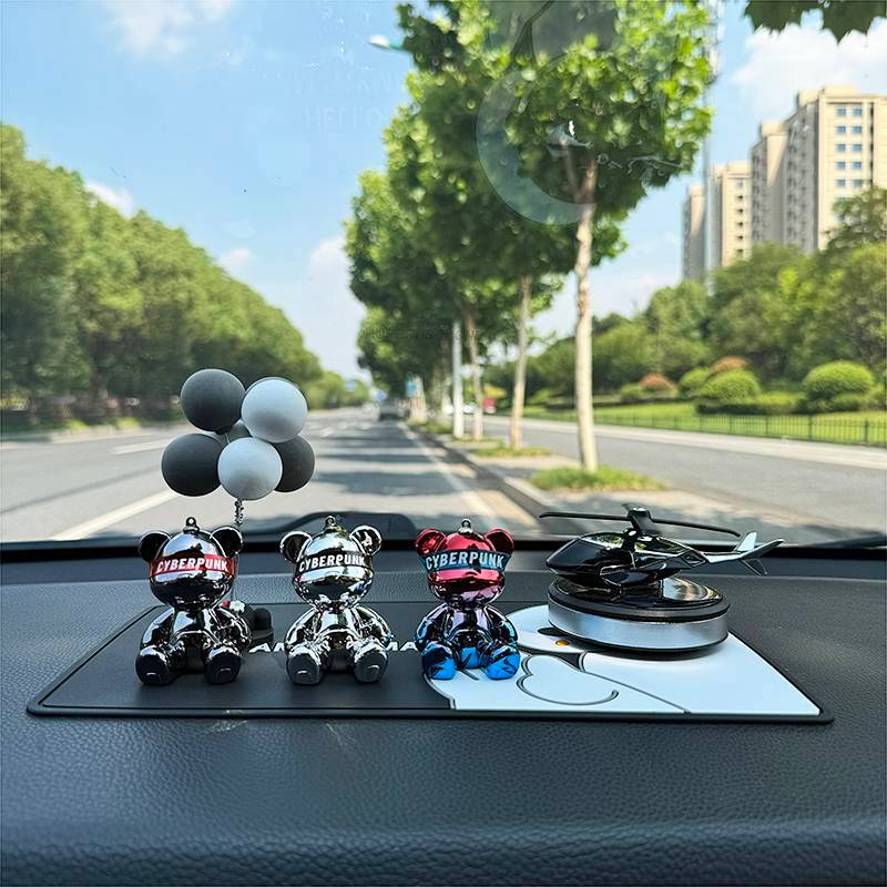 Violent Bear Auto Perfume Automobile Aromatherapy Long-Lasting Fragrance Light Perfume Solar Helicop