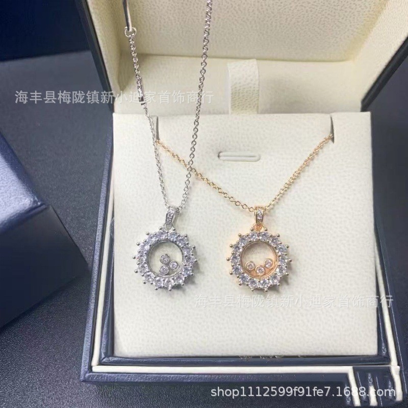V High-quality gold necklace with full diamond inlay, three-bead round necklace, large diamond inlay