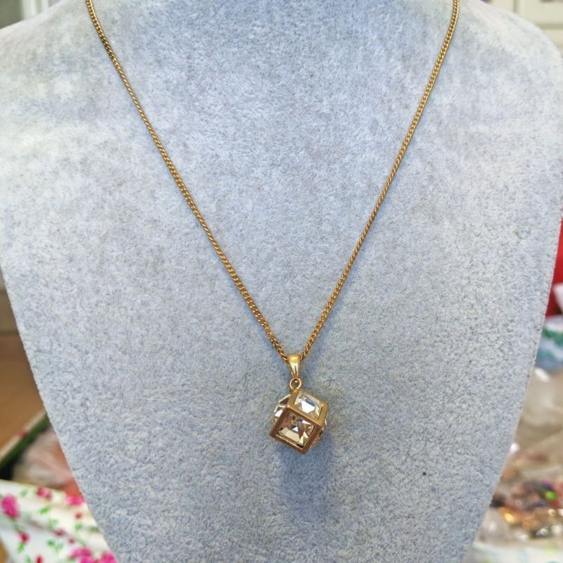 Vintage Vintage Vintage Phong Cách Vintage Cung Điện Giải Phóng Mặt Bằng Zircon Cube Vòng Cổ L