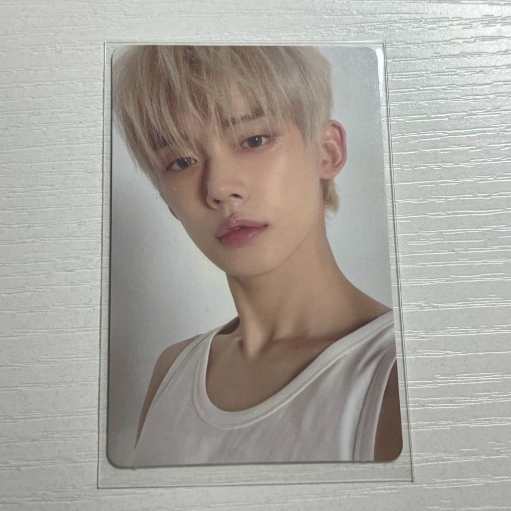 TXT Choi Ranjun thẻ nhỏ end1 ông già áo ba lỗ txt áo ba lỗ thẻ chính hãng xung quanh ngôi sao