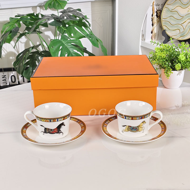 Ouge Coffee Cup Set Afternoon Tea Set Black Tea Coffee Cup and Saucer Couple Cup Gift Box Set