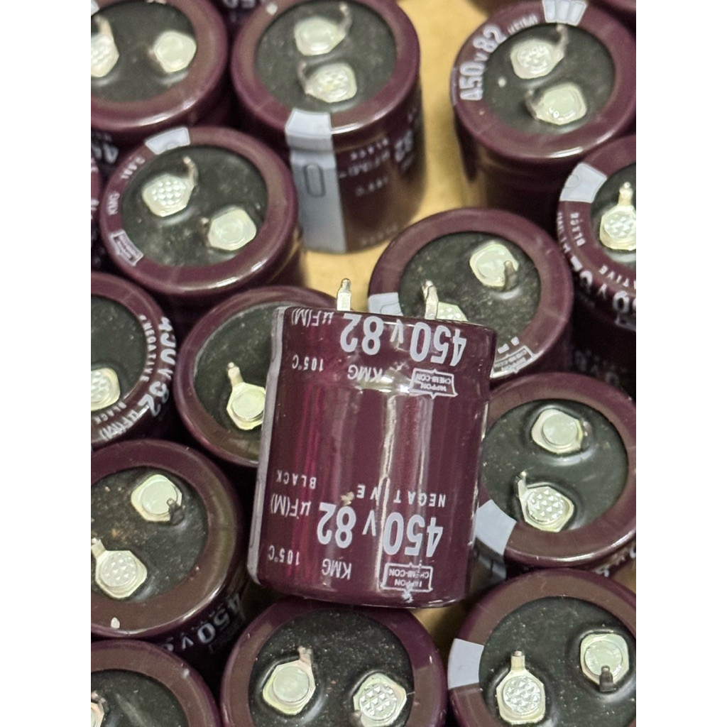 1 chiếc 82uf 450v tụ điện Nhôm điện phân 82uf450V