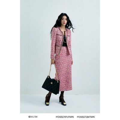 Jupe bút chì dạ tweed sợi hồng thiết kế Elise FF2409271BKTWPK