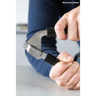 Dụng Cụ Ép Tỏi KitchenAid - Đỏ/ Đen
