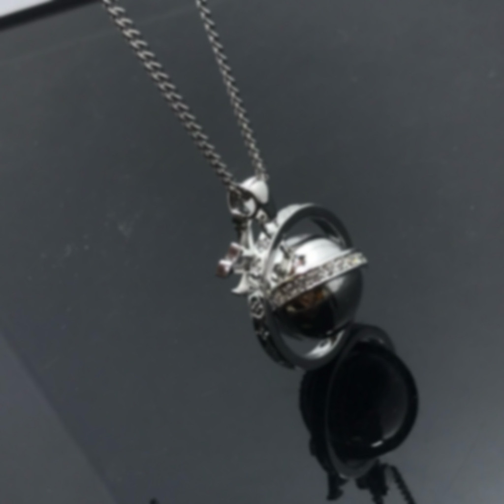 New globe necklace with rotating globe design, spherical shape, simple style, micro-inlaid zircon, h