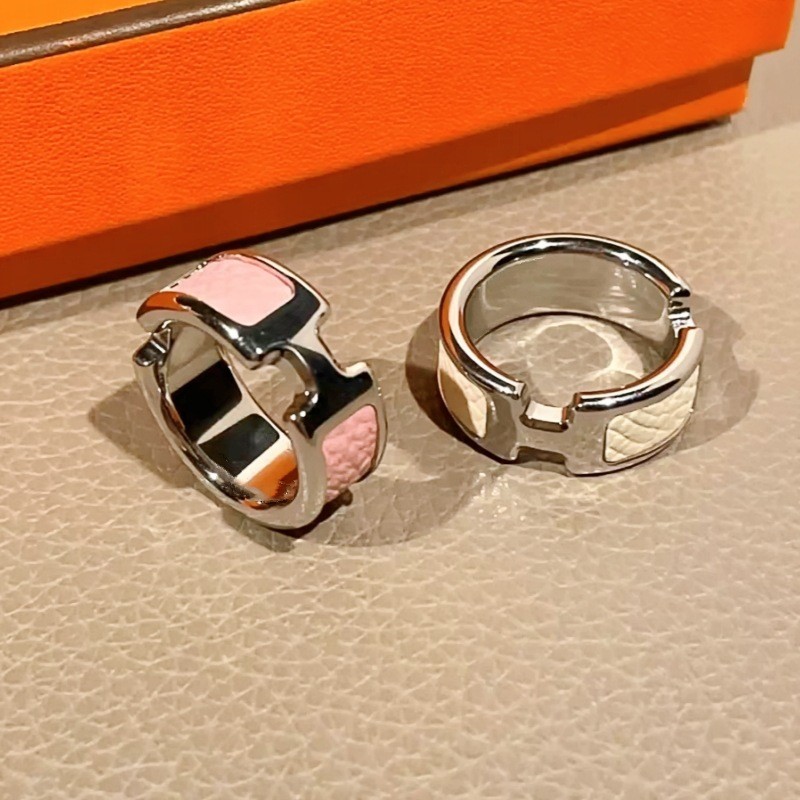 v Gold pig nose ring with leather for women18k Rose gold fashion light luxury couple rings style