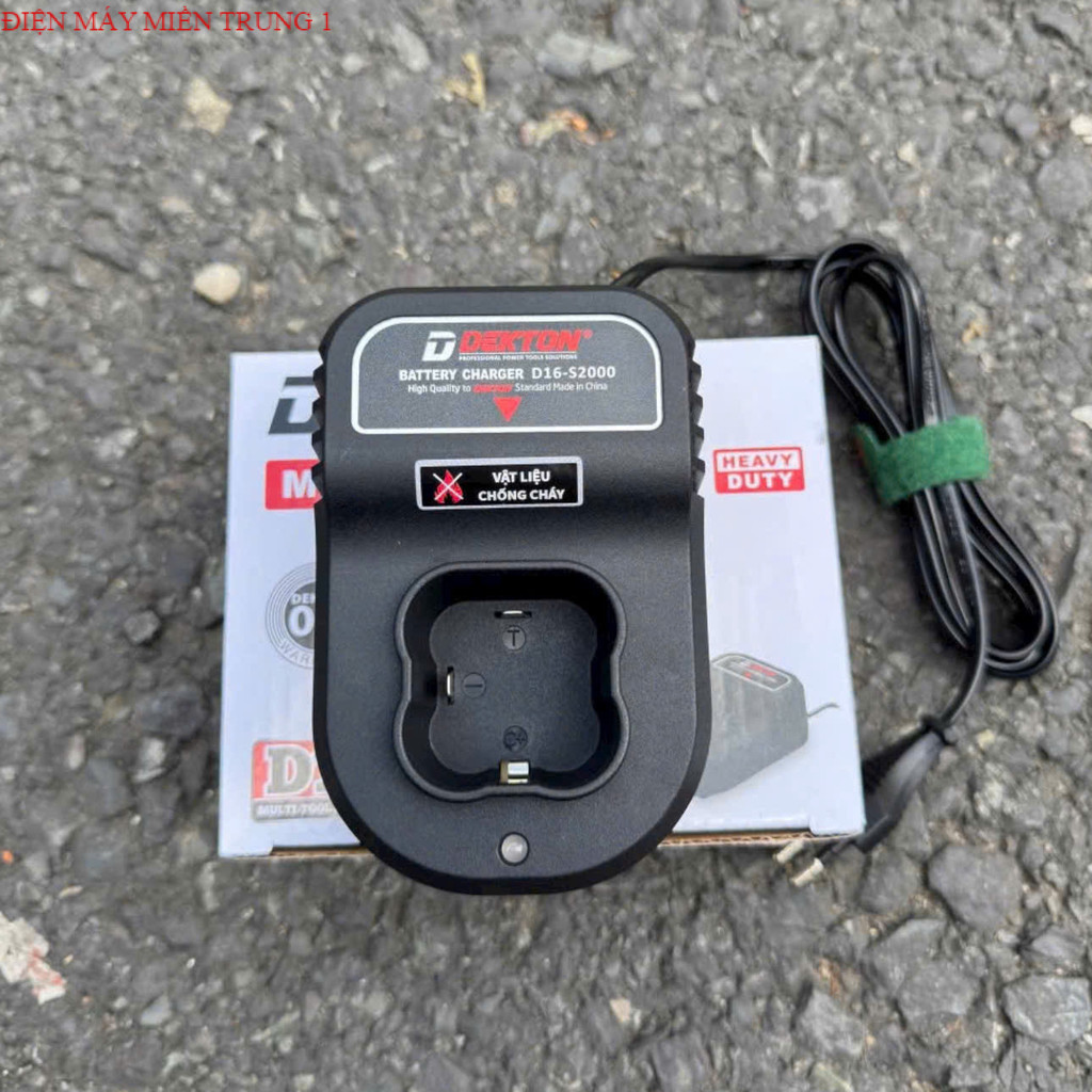 Sạc đế 16.8V DEKTON D16-S2000 ( cho pin hệ D16 Dekton) ĐIỆN MÁY MT
