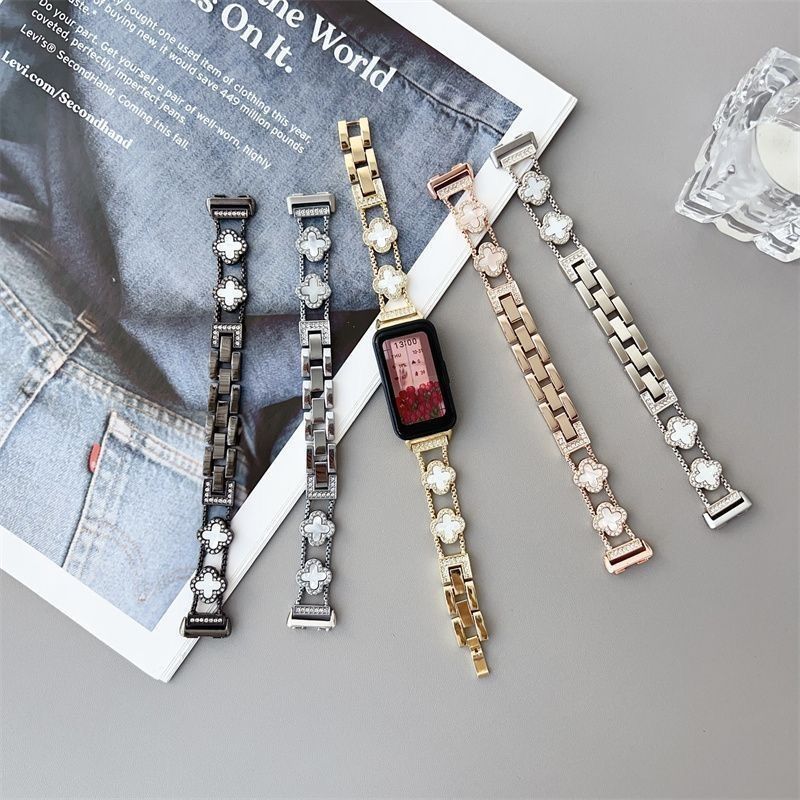 Thích hợp cho Huawei Bracelet 10 / 9 / 6 / 76 Glory 9 / 7 Dây đeo dây chuyền kim loại cỏ ba lá Friti