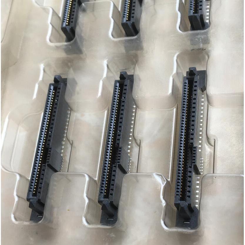 Thương Hiệu Chính Hãng Mới FOXCONN FOXCONN SFF-8639U.2 Ổ Cắm Đĩa Cứng Kết Nối 68Pin Nữ Ổ Cắm