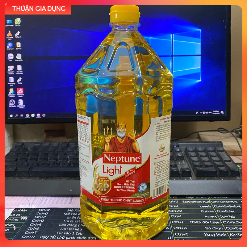 Dầu ăn Neptune Light chai 2 Lít