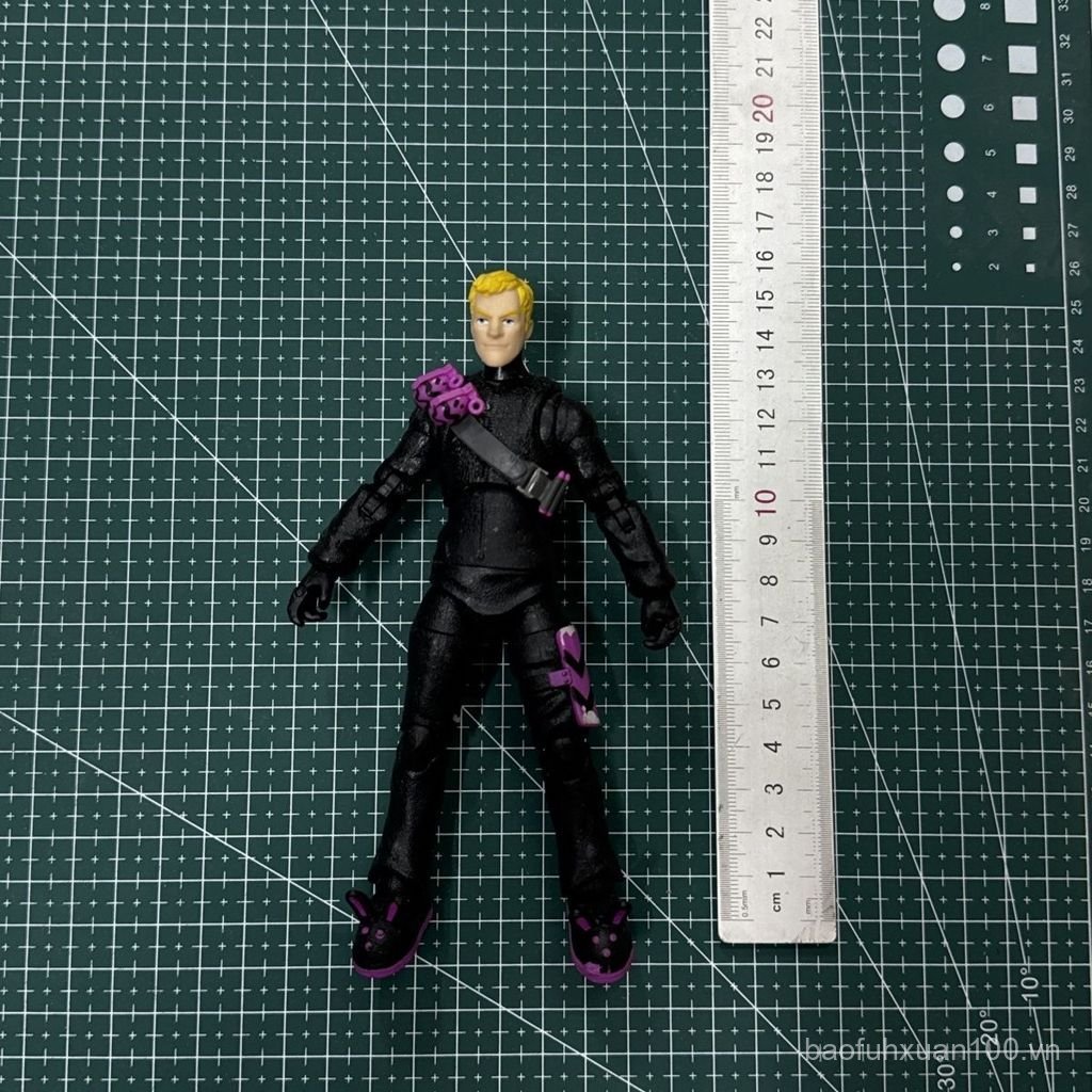 Hàng số lượng lớn chính hãng Hasbro Fortnite Night Fortnite 20cm Nhân vật hành động Chiến binh thỏ