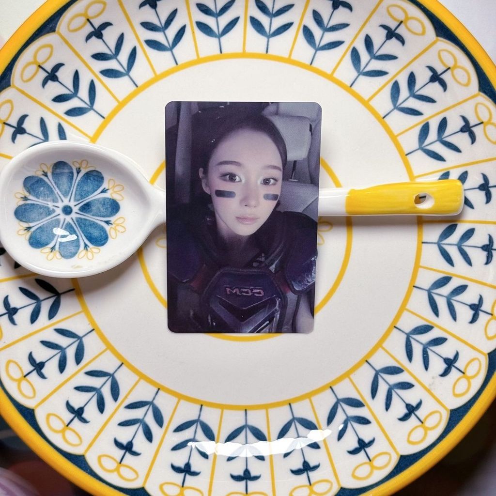 Giselle Giselle thẻ nhỏ chính hãng aespa mini 6 richman thẻ may mắn