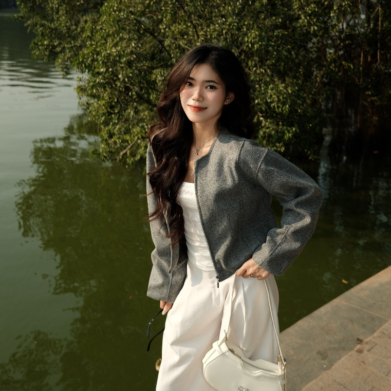 Áo Khoác Dạ Nữ Phối Viền Tay Dáng Ngắn Mùa Thu Đông 2024 Noiree MA463