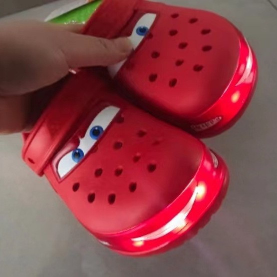 Crocs Cổ Điển Clogs x Xe Lightning McQueen Dép Người Lớn Nam Nữ Unisex Cặp Đôi 63AO R6KP