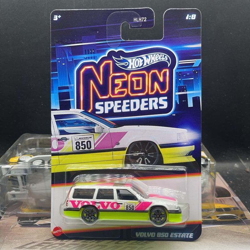 Hot Wheels Nhãn Bạc Neon-Volvo