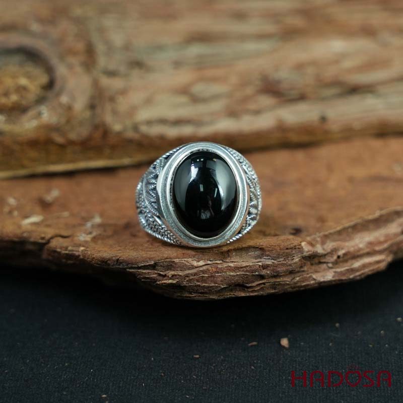 Nhẫn Nam Bạc 925 Mặt Oval Đá Chalcedony Đen Trầm Mặc Sang Trọng Hadosa NSSRMCOS1216