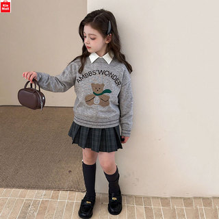 NEW 2025 - Áo Len Gấu AMBBKIDS cho bé Gái mặc mùa Thu chất mỏng nhẹ dáng rộng xinh xắn, ấm áp bé mặc đi học đi chơi